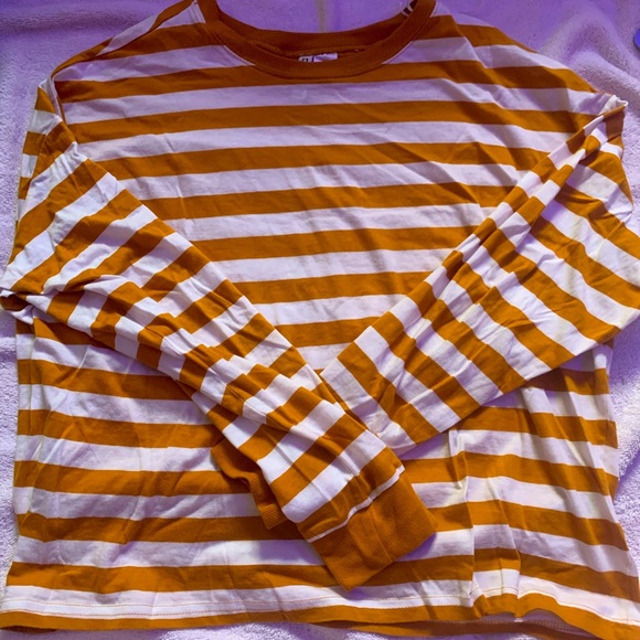 H&M CROPPED LONG SLEEVE - Picture 1 of 1